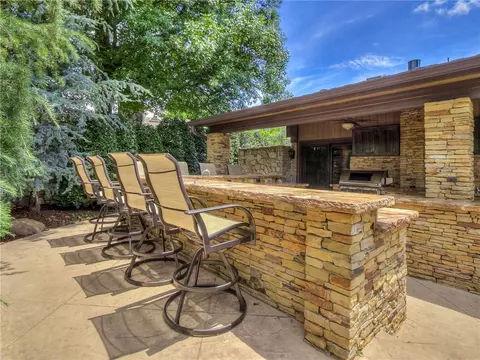 5809 Oak Tree Rd, Edmond, OK 73025 photo 12