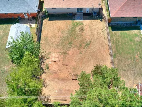 20799 Silver St, Harrah, OK 73045 photo 8