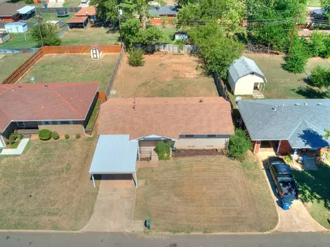 20799 Silver St, Harrah, OK 73045 photo 9
