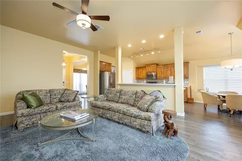 1832 Woody Ln, Edmond, OK 73003 photo 7