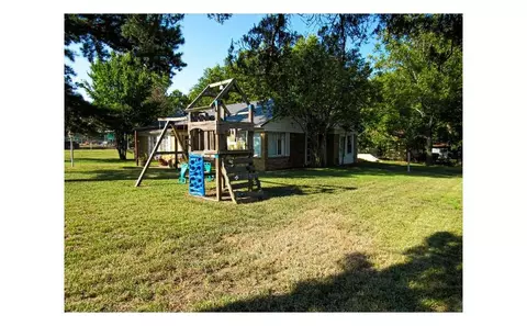 412 E Central St, Hugo, OK 74743 photo 6