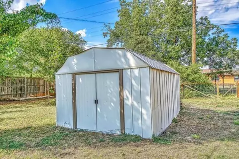 817 Elm, Altus, OK 73521 photo 19