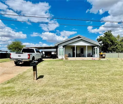 400 E Baseline Rd, Tipton, OK 73570 photo 1