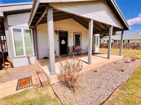 400 E Baseline Rd, Tipton, OK 73570 photo 2