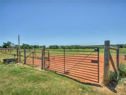 12001 E Waterloo Rd, Arcadia, OK 73007 photo 9