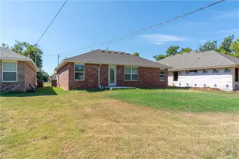 407 Grove St, Perry, OK 73077 photo 21