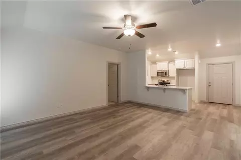 407 Grove St, Perry, OK 73077 photo 10