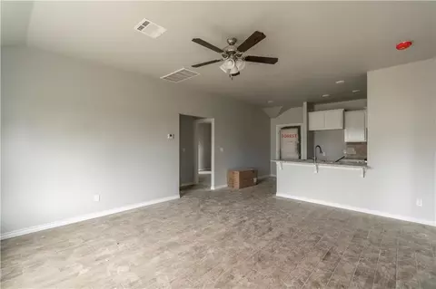 408 Grove St, Perry, OK 73077 photo 5