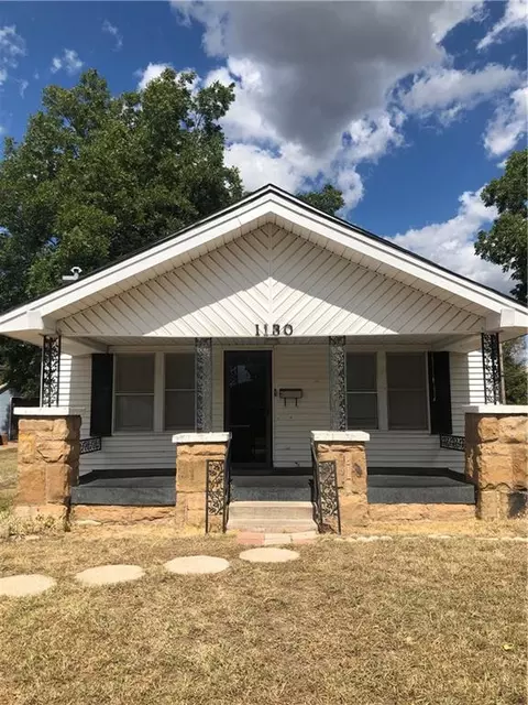 1130 E Moses St, Cushing, OK 74023 photo 2