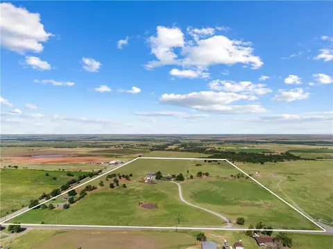 17164 County Street 2530 Hwy, Lookeba, OK 73053