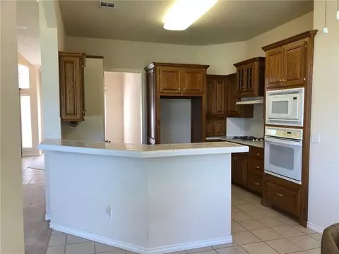2821 Edgewater Ct, Norman, OK 73071 photo 9