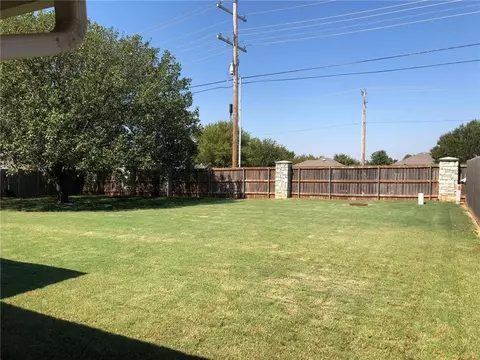 2821 Edgewater Ct, Norman, OK 73071 photo 5
