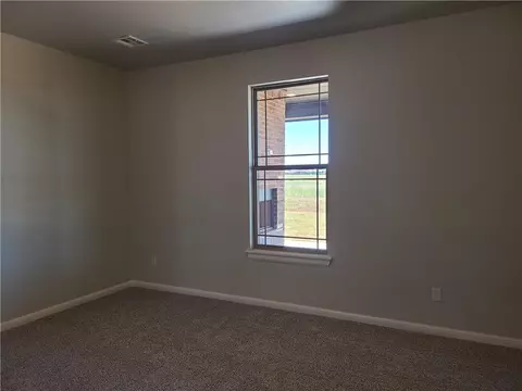 1129 Kimberlin Ln, Tuttle, OK 73089 photo 8