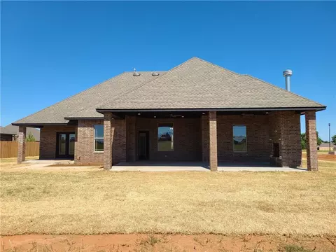 1129 Kimberlin Ln, Tuttle, OK 73089 photo 3