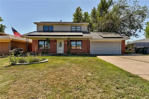 4704 Newport Dr, Del City, OK 73115
