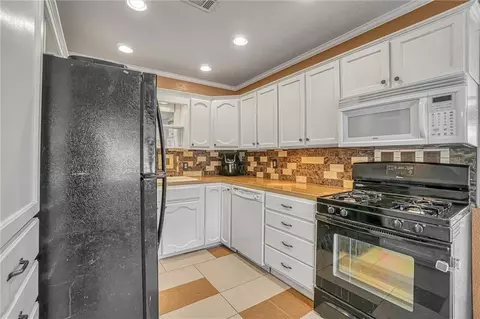 1068 Dill St, Altus, OK 73521 photo 6