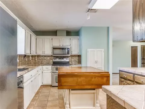 936 Sequoyah Trl, Norman, OK 73071 photo 9