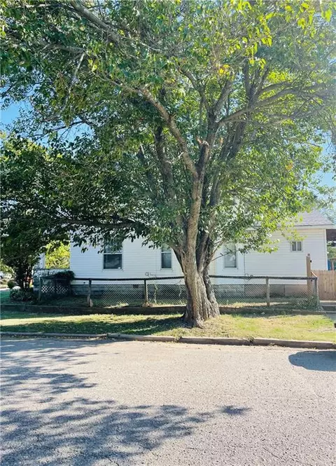 332 N Kickapoo Ave, Shawnee, OK 74801 photo 32