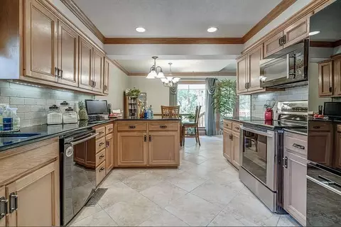 13000 Silver Eagle Trl, Edmond, OK 73013 photo 8