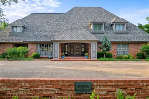6905 NW Grand Blvd, Nichols Hills, OK 73116