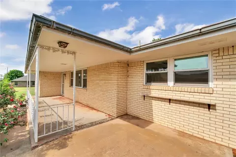 203 S Dewey, Corn, OK 73024 photo 3