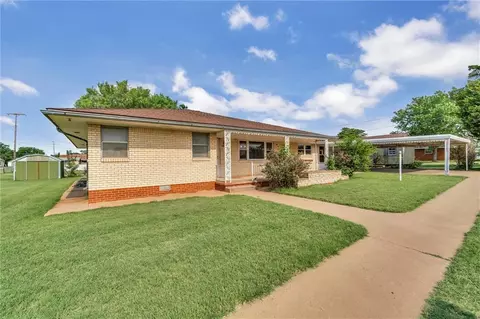 203 S Dewey, Corn, OK 73024 photo 2