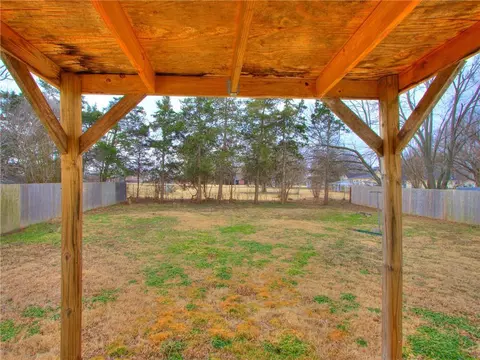 614 E Washington St, Tecumseh, OK 74873 photo 4