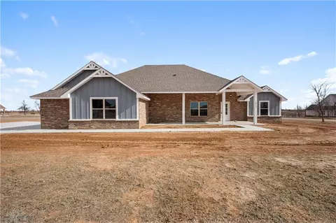 1077 County Street 2957, Tuttle, OK 73089