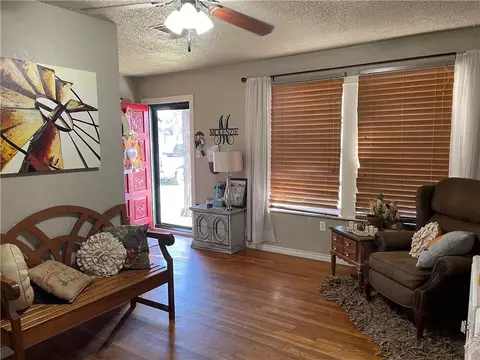 907 Loyadell St, Altus, OK 73521 photo 5