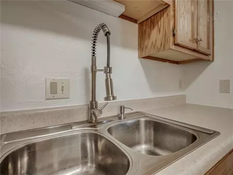 20051 Timberidge Rd, Harrah, OK 73045 photo 10