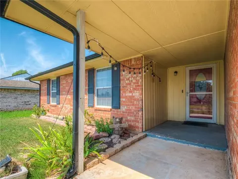 20051 Timberidge Rd, Harrah, OK 73045 photo 3