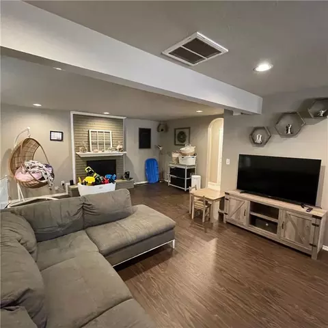 601 E 26th St, Edmond, OK 73013 photo 9