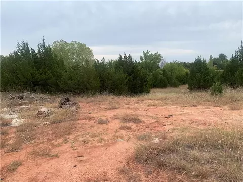 1301 E Triplett Rd, Guthrie, OK 73044 photo 5