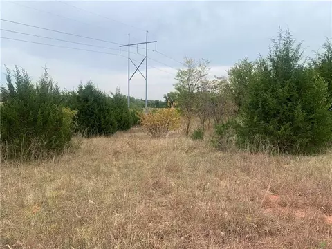 1301 E Triplett Rd, Guthrie, OK 73044 photo 4