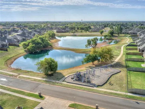 3513 Lakeside Dr, Moore, OK 73160 photo 22