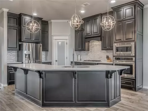 3513 Lakeside Dr, Moore, OK 73160 photo 5