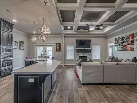 3513 Lakeside Dr, Moore, OK 73160 photo 3