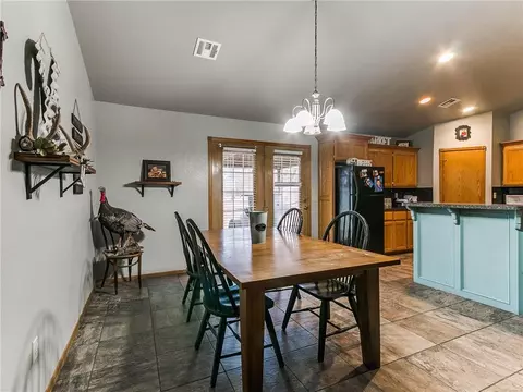 101 Tracye Dr, Mcloud, OK 74851 photo 8