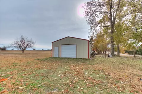 101 Tracye Dr, Mcloud, OK 74851 photo 28