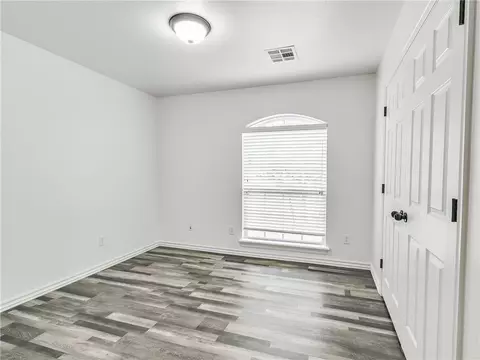 4213 Syracuse St, Moore, OK 73160 photo 33