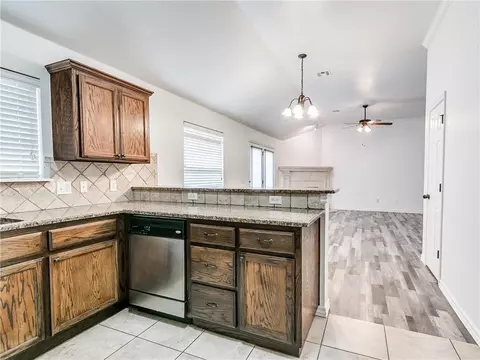 4213 Syracuse St, Moore, OK 73160 photo 20