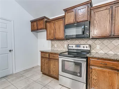 4213 Syracuse St, Moore, OK 73160 photo 21