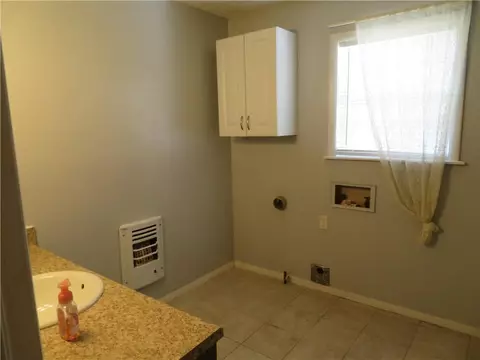 235 S 8th St, Mcloud, OK 74851 photo 8
