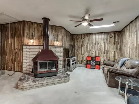 137 Folsom Dr, Mcloud, OK 74851 photo 6
