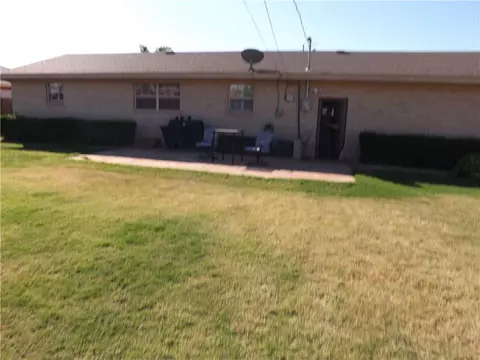 505 N Mockingbird Dr, Altus, OK 73521 photo 25