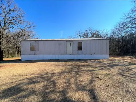 47 Walker Sq, Mcloud, OK 74851 photo 4