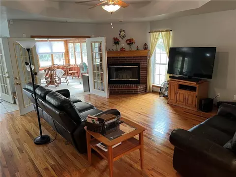 107 Lakeridge Dr, Mcloud, OK 74851 photo 6
