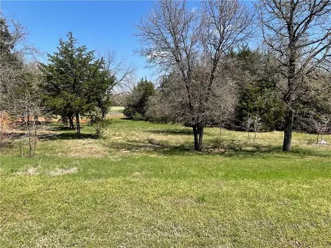7563 Spring View Dr, Norman, OK 73026 photo 2