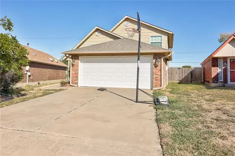1811 SW 20th St, Moore, OK 73170 photo 2