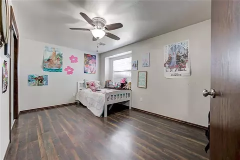 1811 SW 20th St, Moore, OK 73170 photo 31